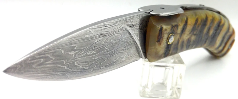 Curnichjolu acier damas 3,0 mm corne de bélier et blocage de lame KOG Curnichjolu acier damas 3,0 mm corne de bélier et blocage de lame KOG